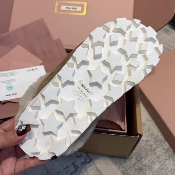 Miu Miu Tan and Cream Slippers - Picture 8 of 8